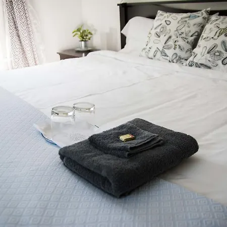 Laura'S Bed & Breakfast-2