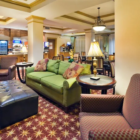 Holiday Inn Express Hotel & Suites Pell City-3