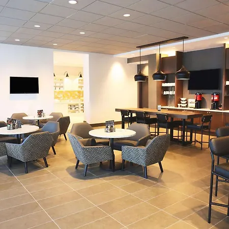 Hyatt Place Austin Airport-3
