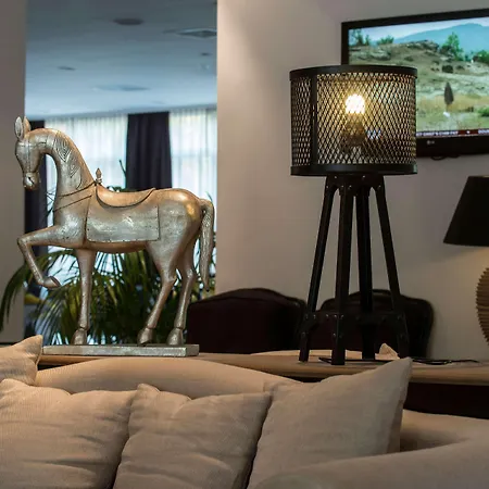 Tryp By Wyndham Wuppertal-3
