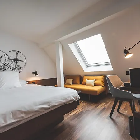 Hotel Bernina Geneva-2