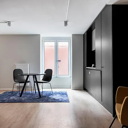 Numa Frankfurt Bloc-3
