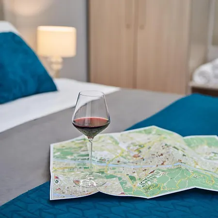 Firenze Rooms Cathedral B&B-3