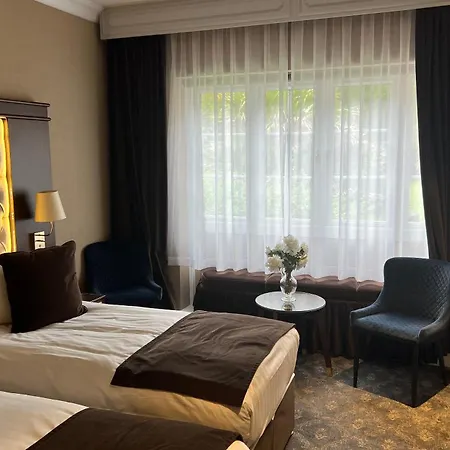 Warren House Hotel-2