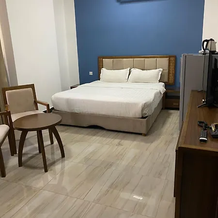 Home Station Hotel-2