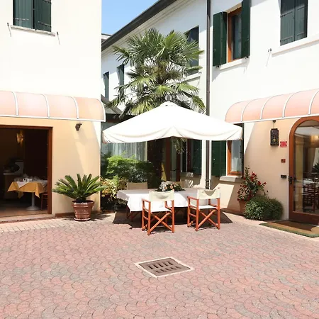 Hotel Cris-2