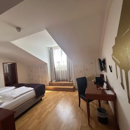 Hotel Am Schubertring-2