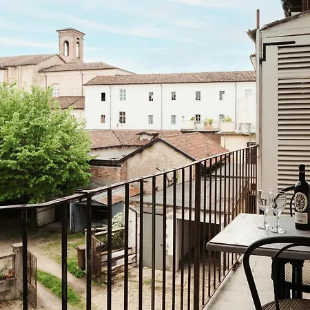L' estate di san Martino Room Rental - free park-3