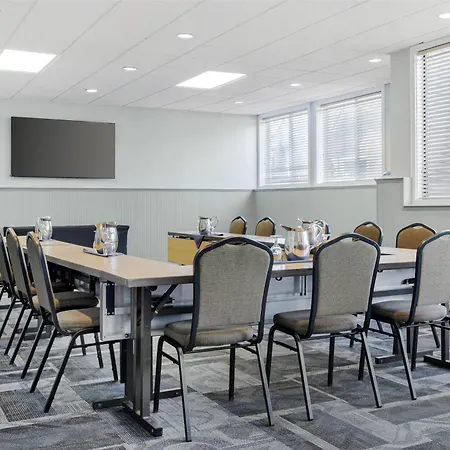 Best Western Plus Windjammer Inn & Conference Center-2