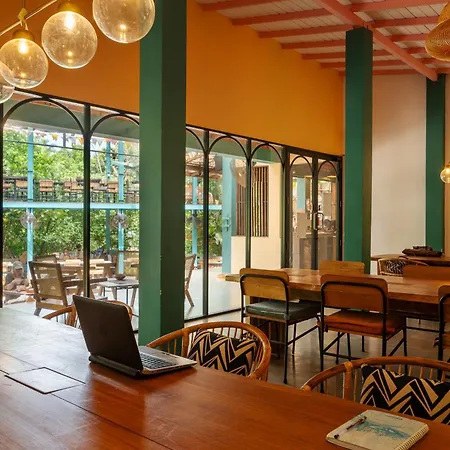 Dots Bay House-2