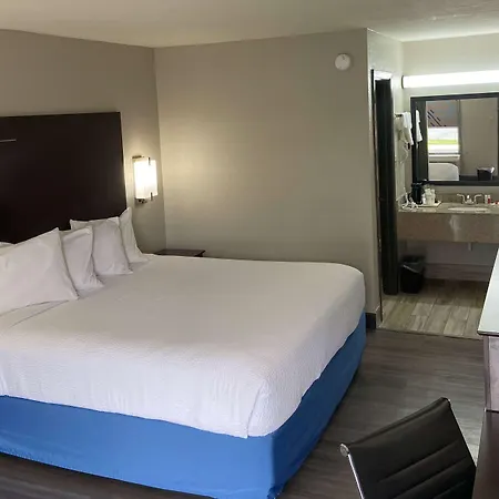 Days Inn By Wyndham Moss Point Pascagoula-3