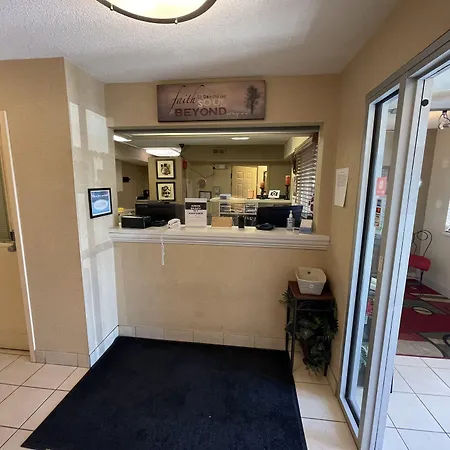 Mainstay Suites - Wichita Ne-2