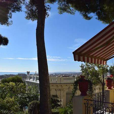 Hotel Petit Palais-3