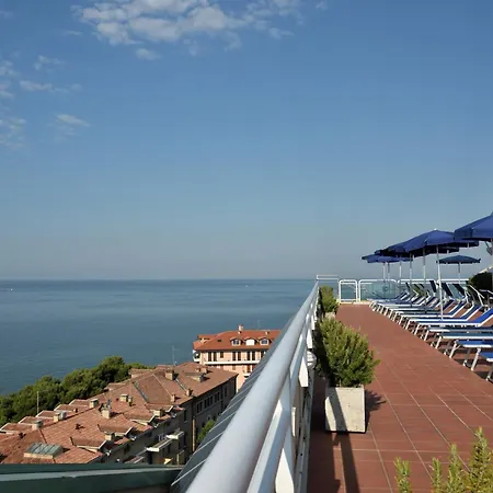 Grand Hotel Astoria-2
