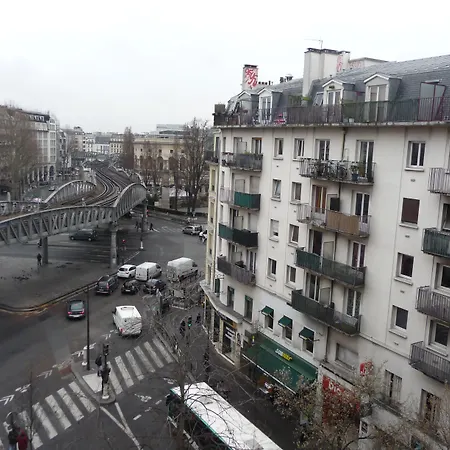Hotel Des Buttes Chaumont-2