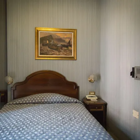 Hotel Accursio-2