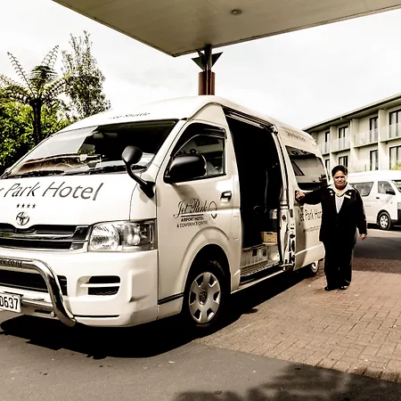 JetPark Auckland Airport Hotel-3