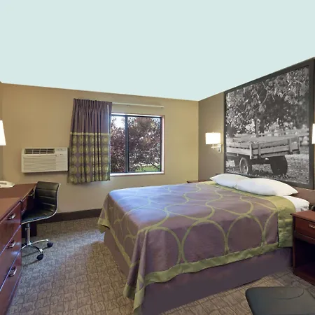 Super 8 By Wyndham Carroll-2
