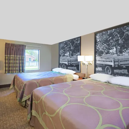 Super 8 By Wyndham Carroll-3
