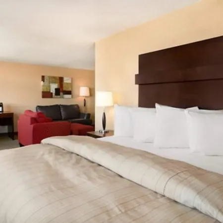 The Senator Hotel & Conference Center Timmins-2