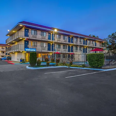 Motel 6-Kirkland, Wa - North Kirkland-2