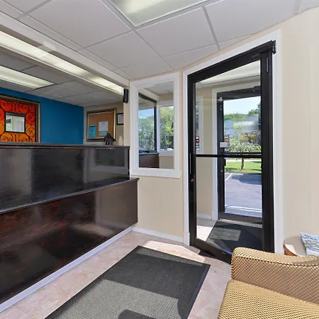 Americas Best Value Inn New London Mystic-3