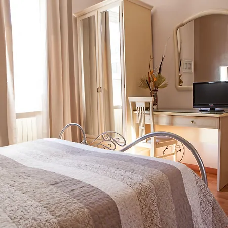Hotel Adriano-3