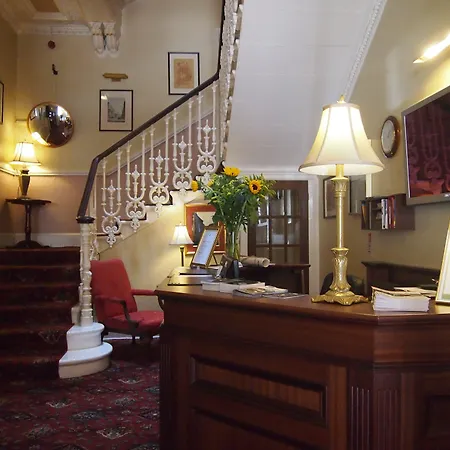 Thistle Hotel-3