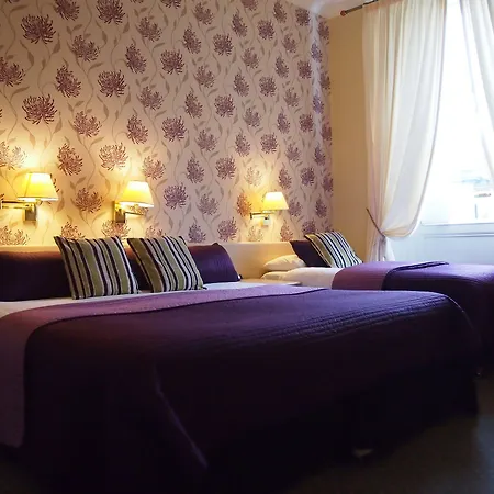 Thistle Hotel-2