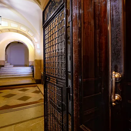 Hotel Golden-3