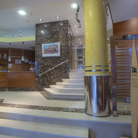 Aparthotel Arenteiro-2
