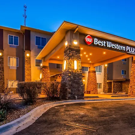 Best Western Plus Seminole Hotel & Suites-3