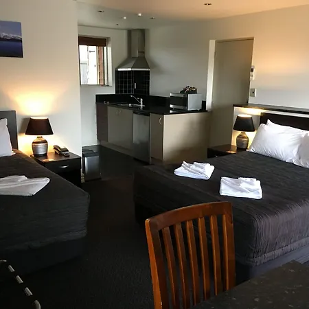 Autoline Motel Queenstown-3