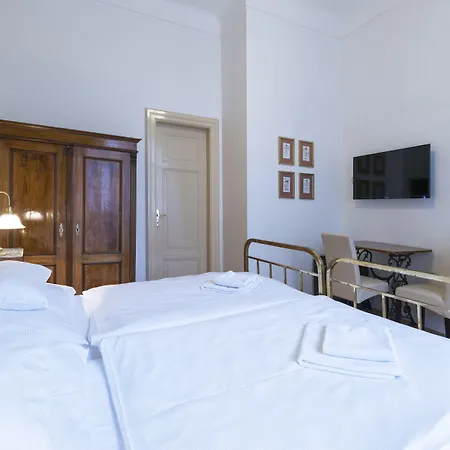 Hotel U Zlateho Jelena-2