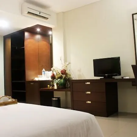 Bamboo Inn Hotel & Cafe-3