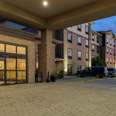 Best Western Plus North Platte Inn & Suites-2