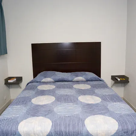 Comet Motel-3