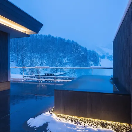 Aya Niseko-3