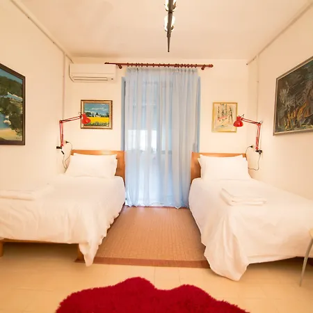 B&B Artistic Tirana-3