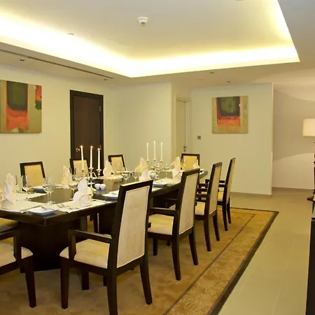 Metropolitan Al Mafraq Hotel-3