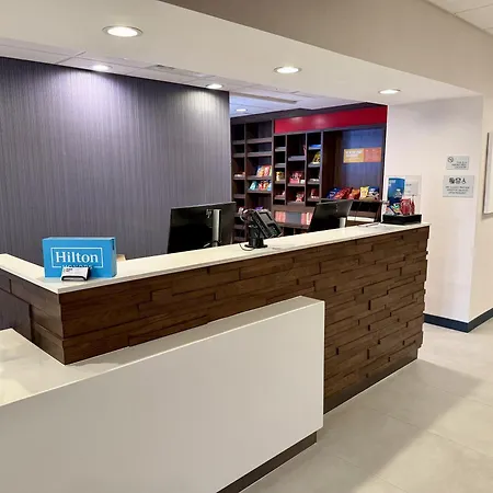 Hampton Inn & Suites Houston Rosenberg-2