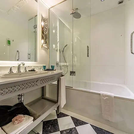 Wyndham Grand Istanbul Kalamis Marina Hotel-2