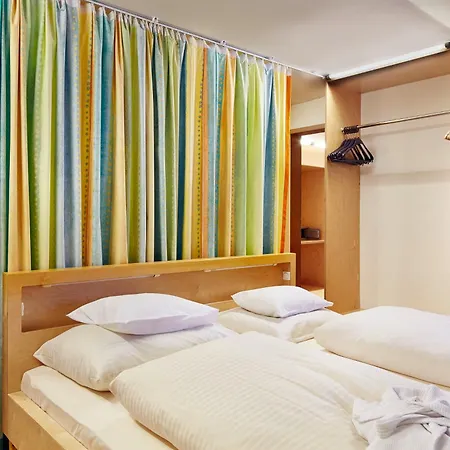 Pop-up Hostel - Loisach-2