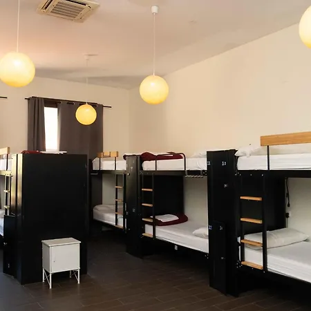360 Hostel Borne-2