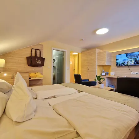 Tanne Tonbach - Wellness & Wohlfuehl Hotel-3