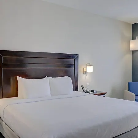 Quality Inn & Suites Roswell North-2