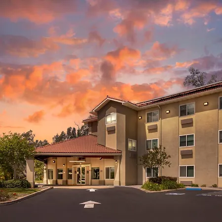 Comfort Inn Fontana-2