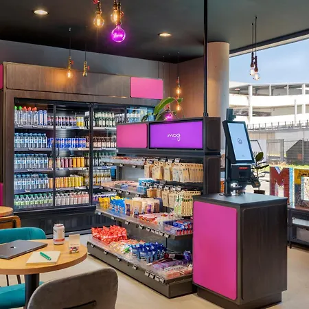 Moxy Hamburg Altona-3