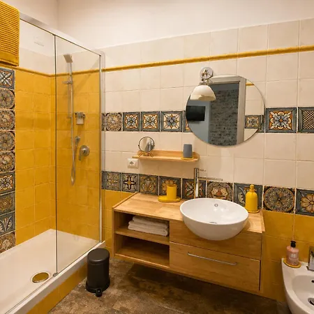 Industrial Chic House - Private Parking-2