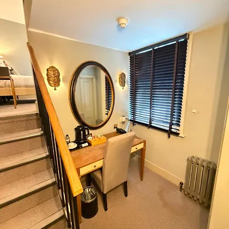 Fielding Hotel-2